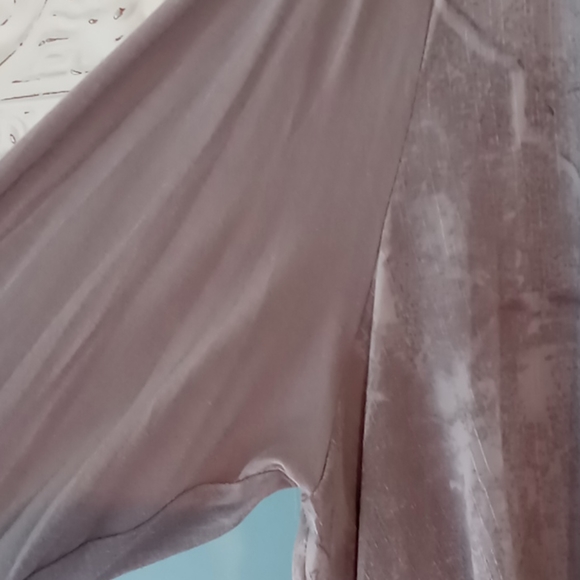 Long Sleeve Tunic - Picture 4 of 10